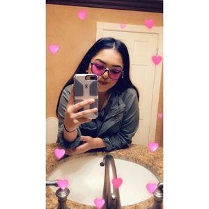 Meet your Posher, Valerie